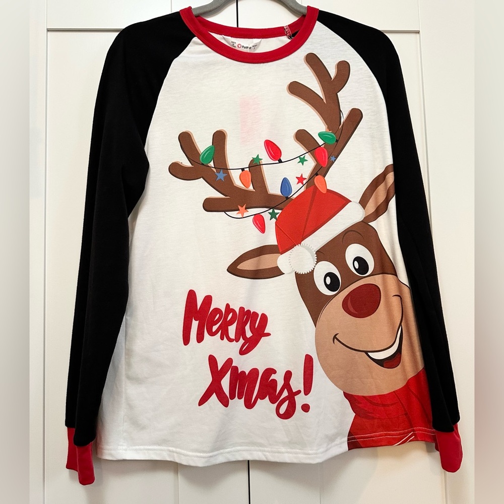 Merry Xmas Reindeer Long Sleeve Top Black Red and White Sz MED NEW!